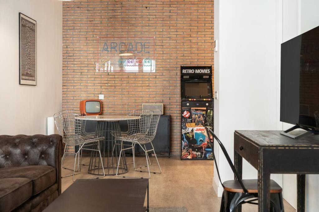 Bowie House - Madrid River-A-Salvad エクステリア 写真