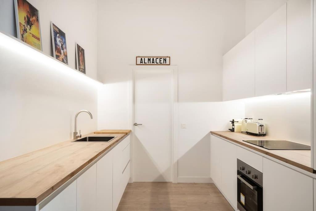 Bowie House - Madrid River-A-Salvad エクステリア 写真