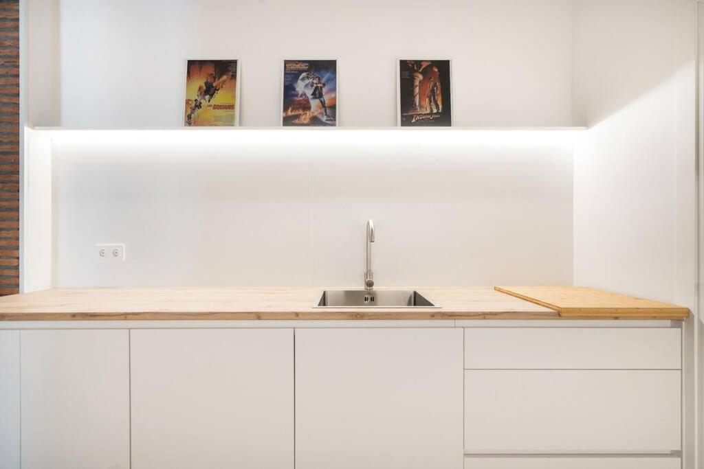 Bowie House - Madrid River-A-Salvad エクステリア 写真